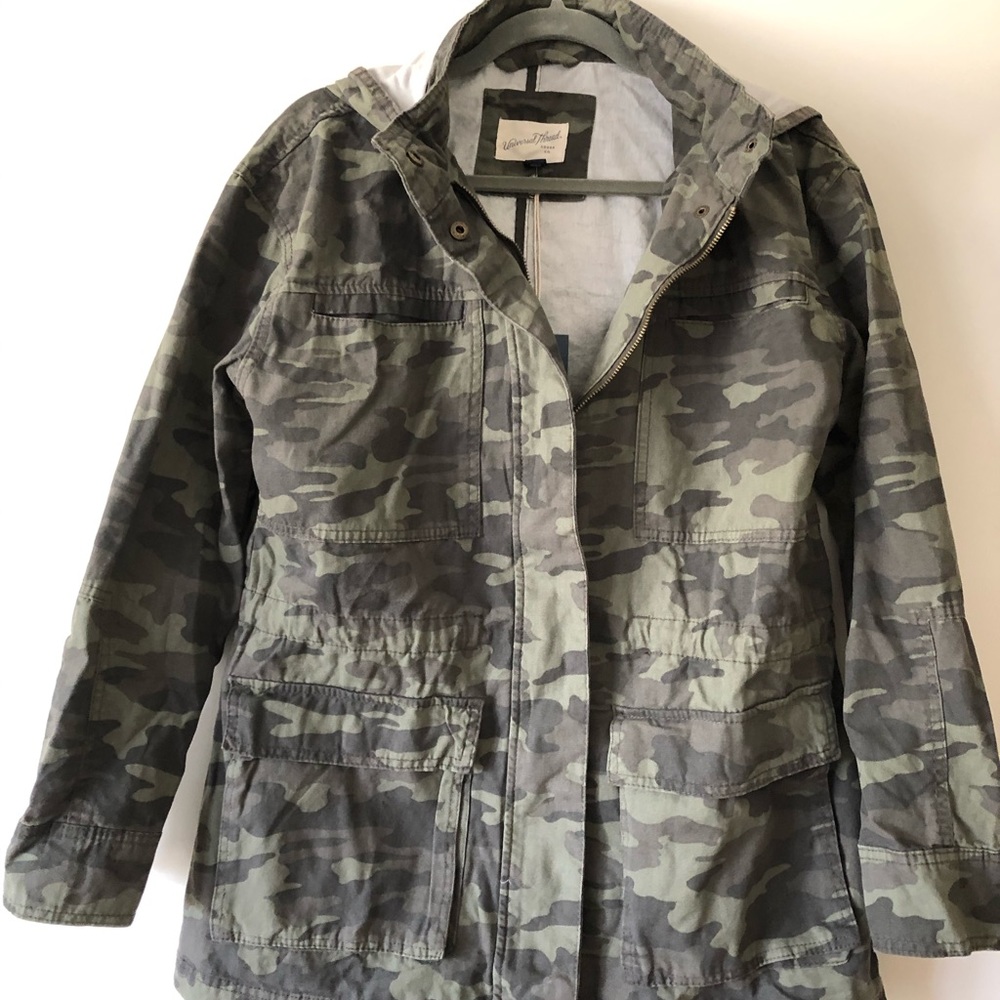 Brand new with tags camo jacket with hood